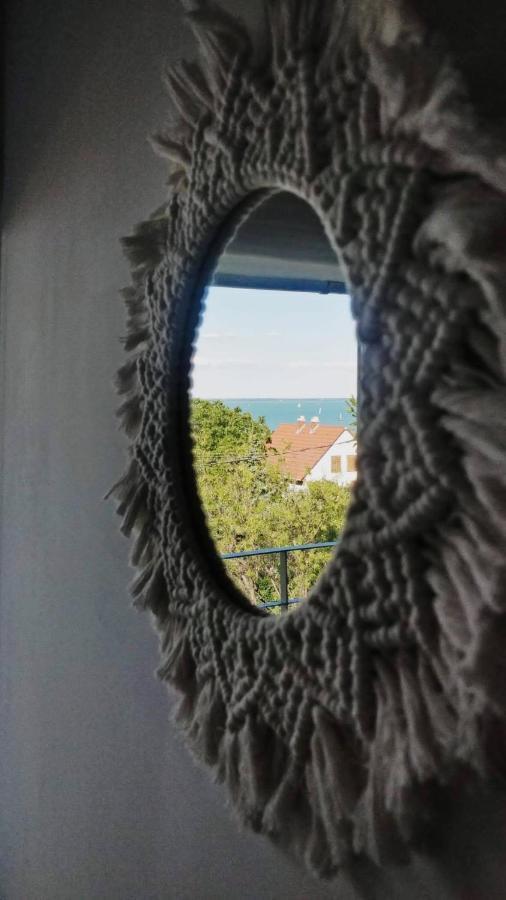 Апартаменты Hello Balaton Альшоэрш Экстерьер фото